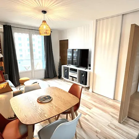 Charming T3 With Balcony In Monplaisir Appartement *